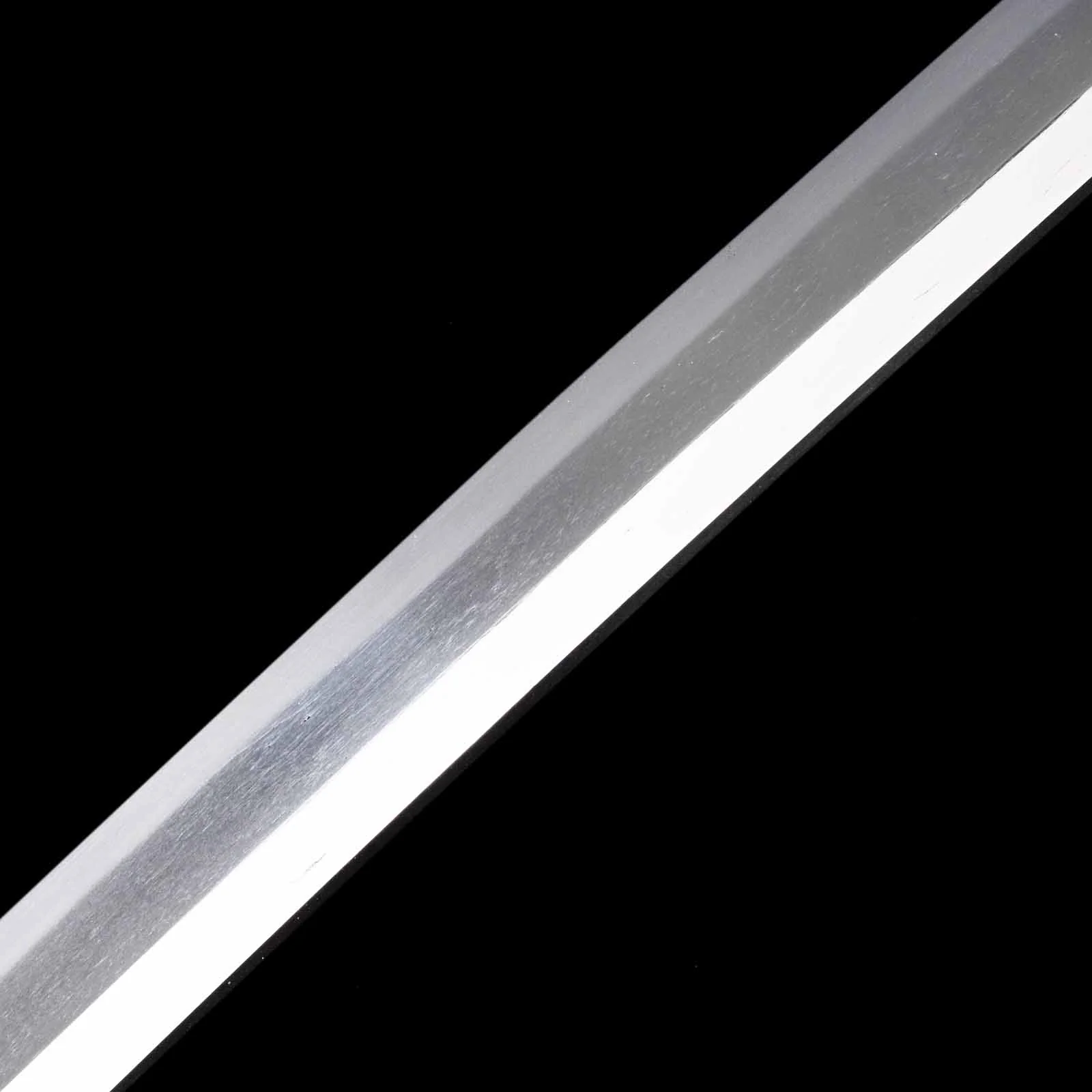 Katana - Mumei(No Signature) - NBTHK Hozon Certificate(Tadasada) - Uchigatana/Shirasaya Koshirae - Suriage Nakago - Koto Era - Kumamoto 7706 - Image 5