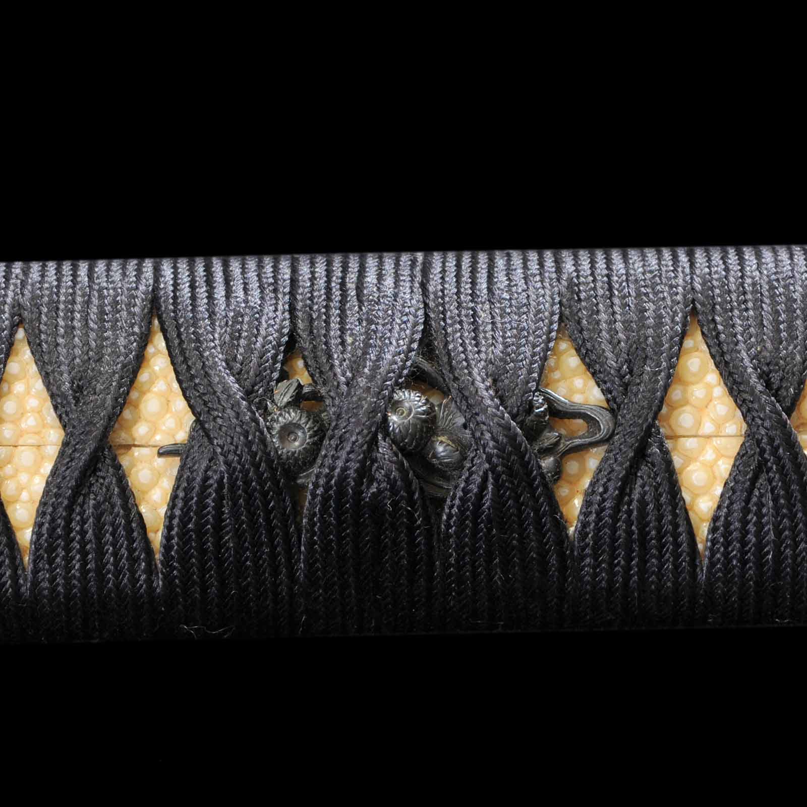 Katana - Mumei(No Signature) - NBTHK Tokubetsu Kicho Certificate(Ujifusa) - Uchigatana/Shirasaya Koshirae - Suriage Nakago - Shinto Era - Kanagawa 47155 - Image 34