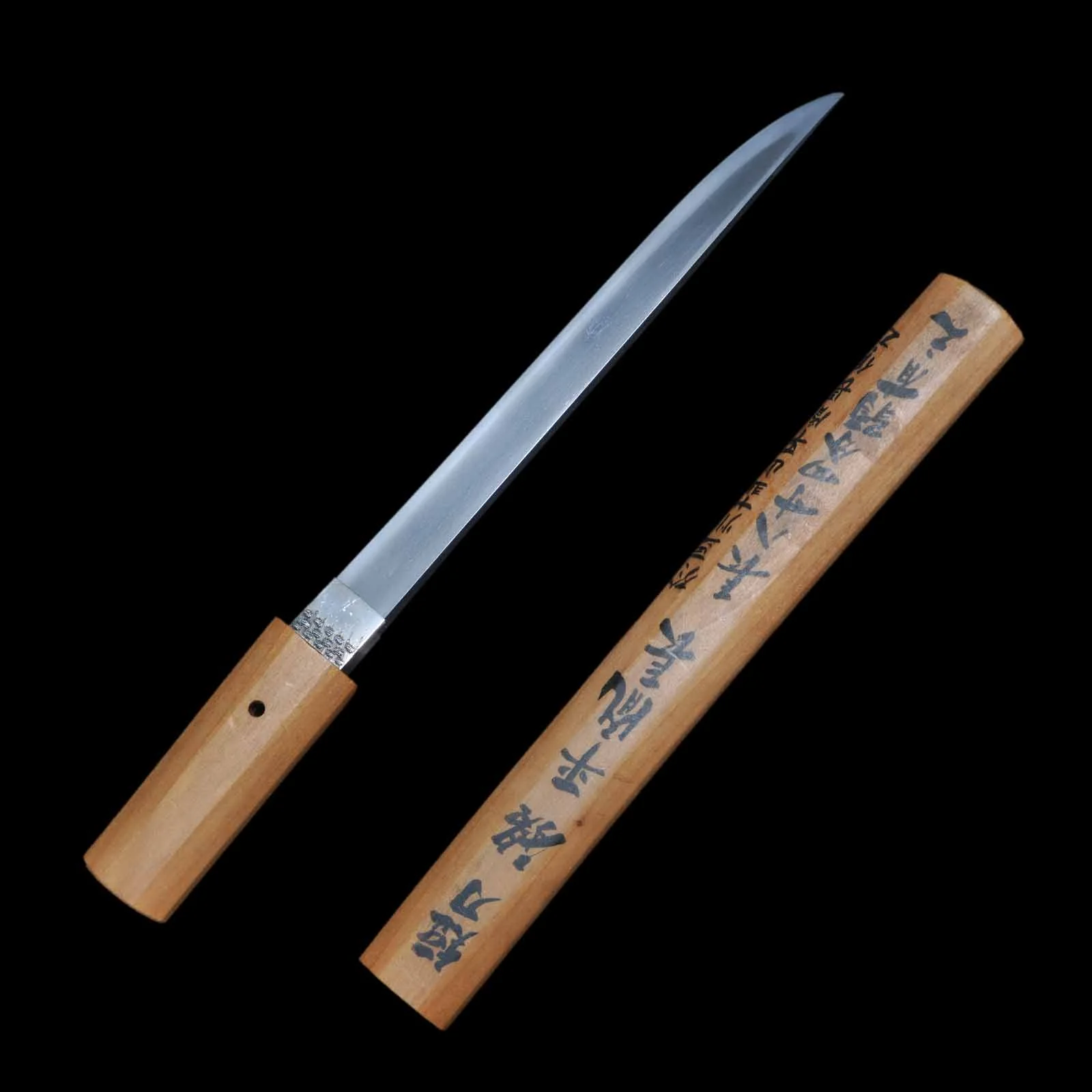 Authentic Shinshinto Era Tanto(Yoroidoshi) for Sale - Tanenaga | Tozando