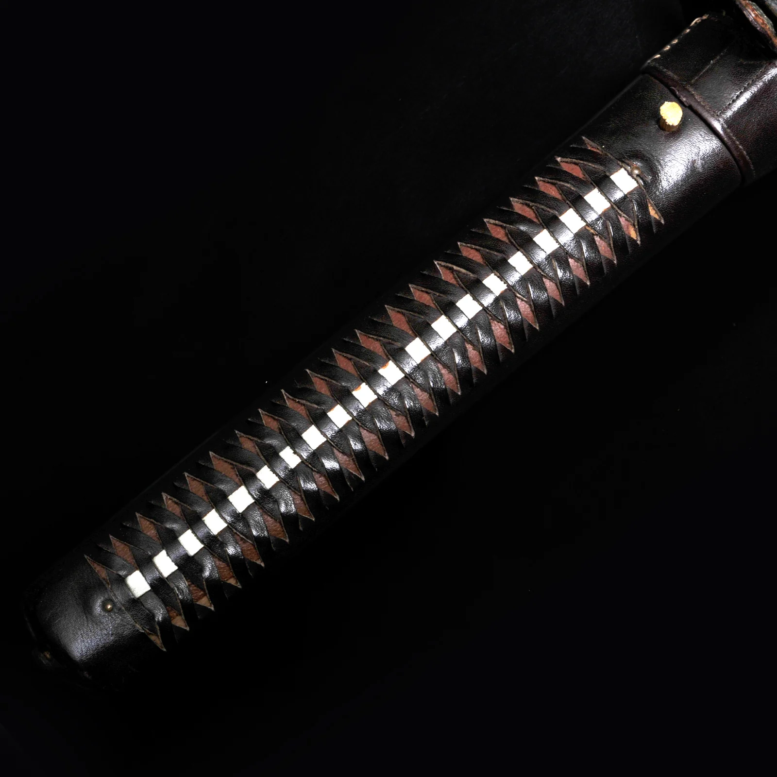 Wakizashi -Yoshitsuna - Gunto Koshirae - Ubu Nakago - Shinto Era - Image 11